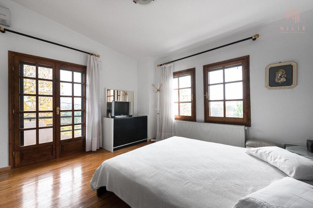 Classico, Nilie Hospitality Mgmt Foustani المظهر الخارجي الصورة